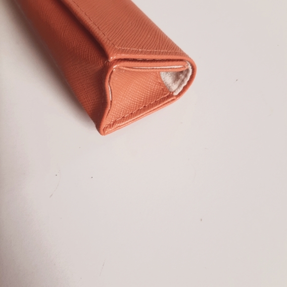 Tory Burch Eyeglasses Case - Picture 4 of 8